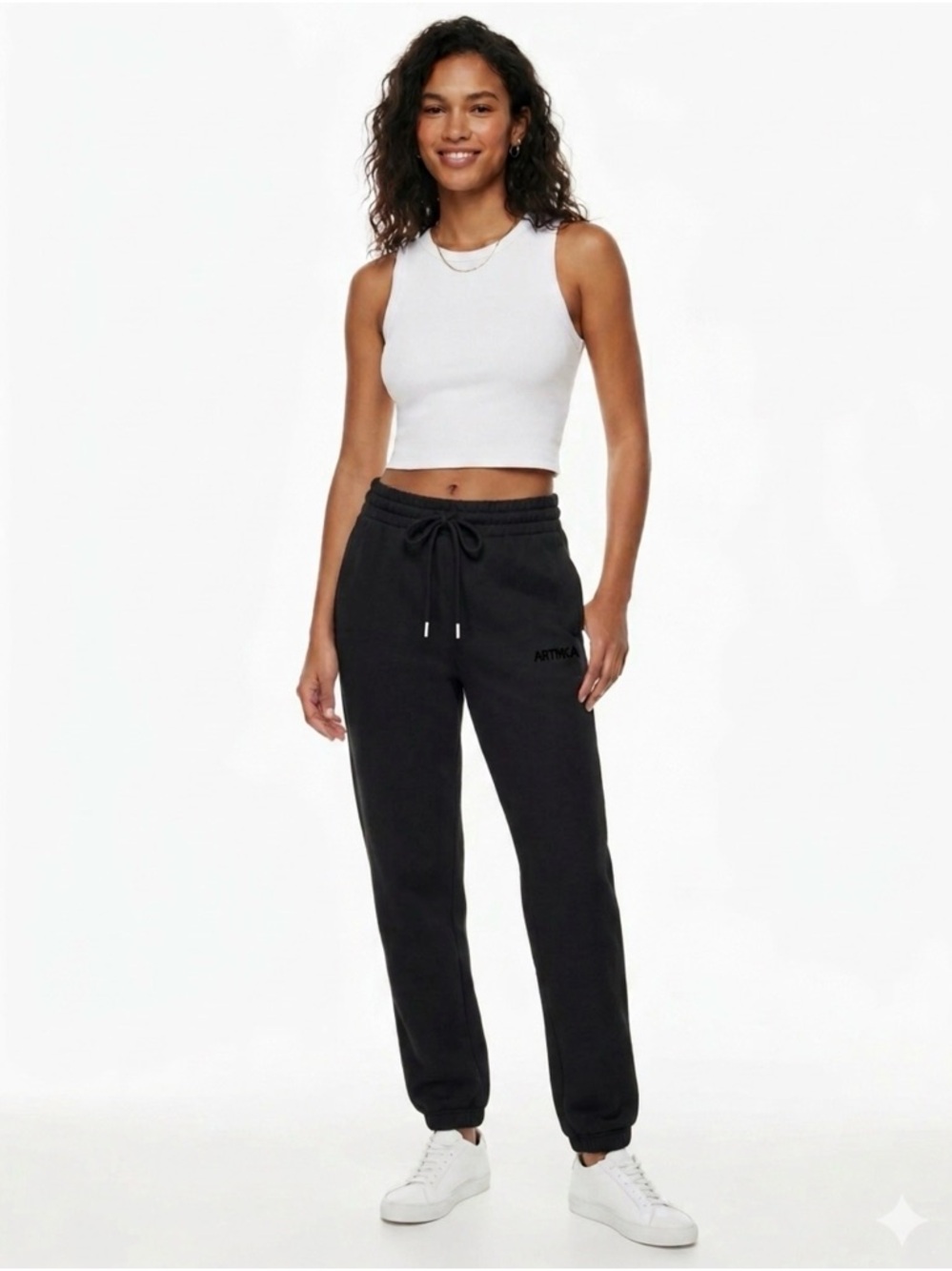 2 Aritzia Boyfriend Fit Sweatpants